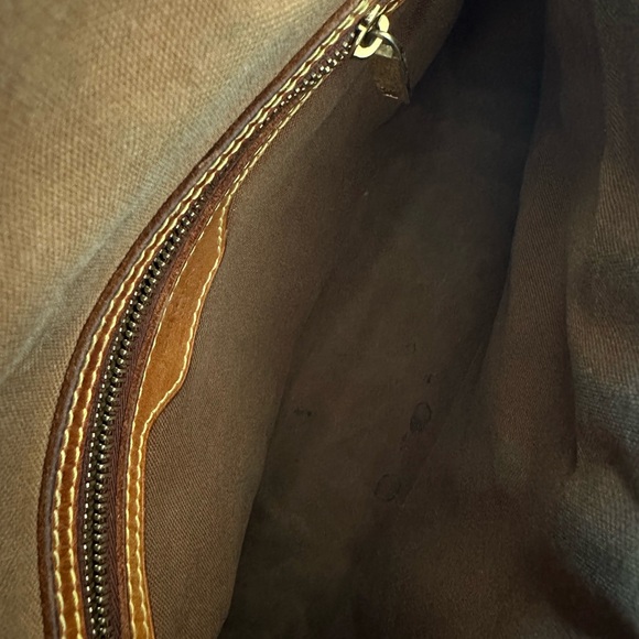 Looping Handbag Monogram Canvas Mini - Picture 4 of 13